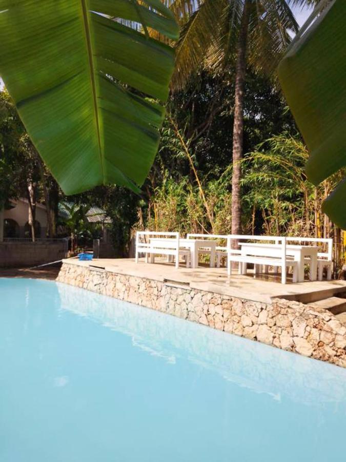Jamboland-Diani Villa Диани Бийч Екстериор снимка